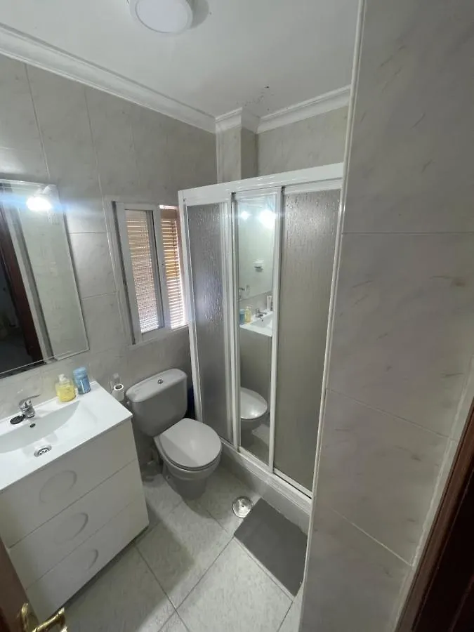 Habitacion Civitas Metropolitano Μαδρίτη Δωμάτια σε οικογενειακή κατοικία